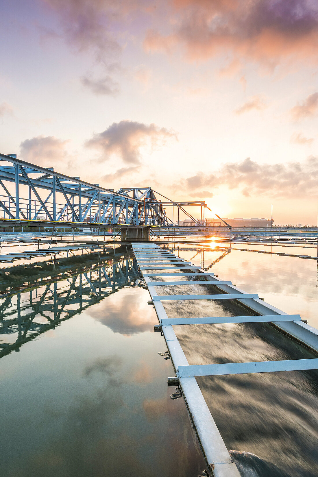 Wassertechnik, Abwassertechnik, Kleinkläranlagen, Pumpensteuerungen und Druckschalter