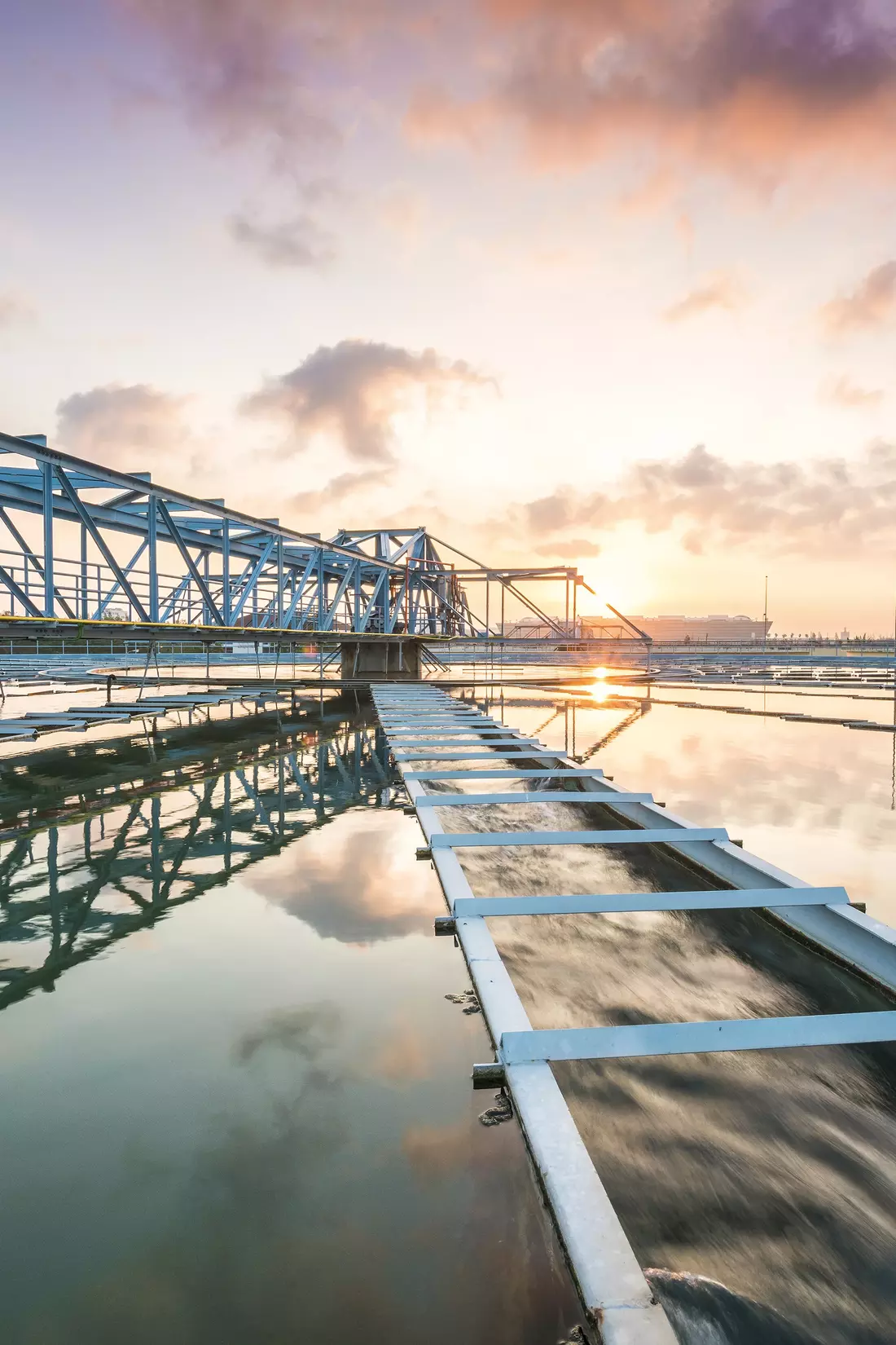 Wassertechnik, Abwassertechnik, Kleinkläranlagen, Pumpensteuerungen und Druckschalter